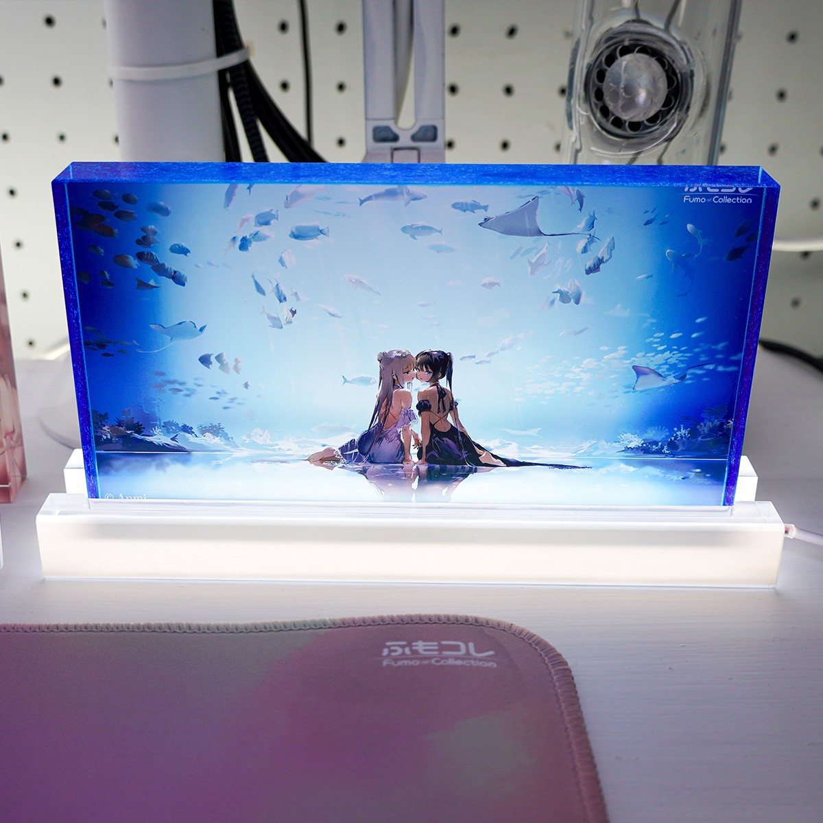 ふもコレ×Anmi LEDスタンド付アクリルブロック − 水族館ラブ − 通販 